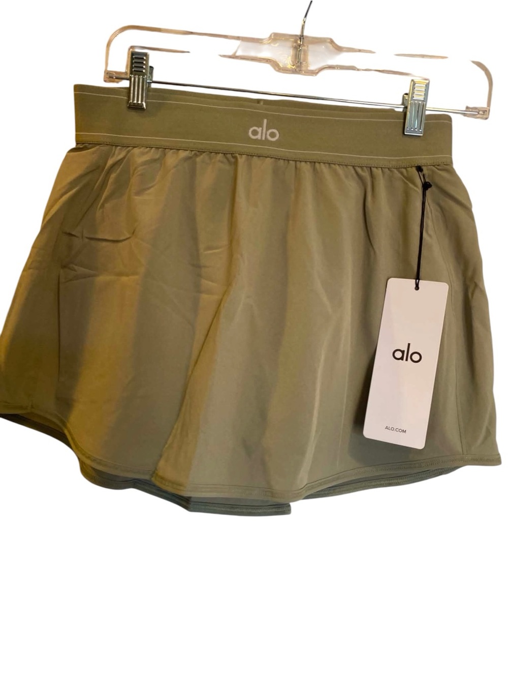 NWT Alo Yoga Match Point Skirt DUNE GRASS Size Small